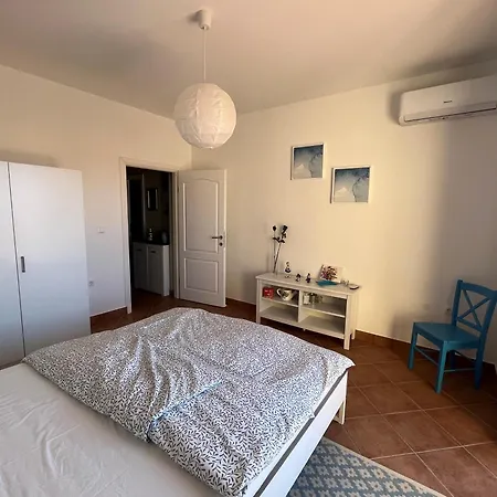Vakantiehuis Summer Escape 2 On Island Rab *