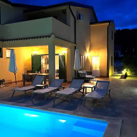 Summer Escape 2 On Island Rab Vakantiehuis